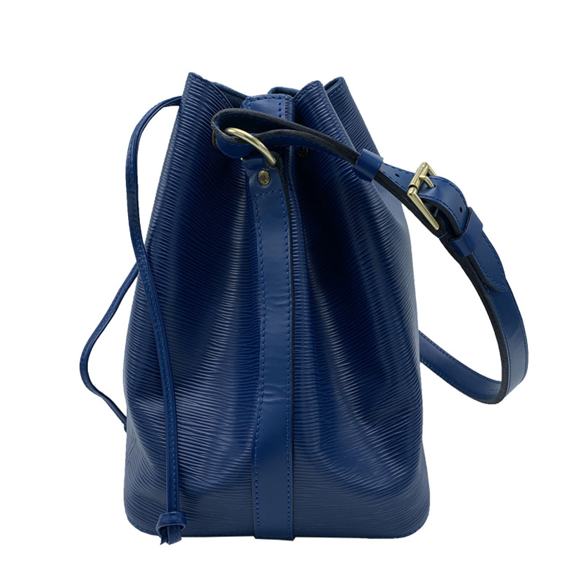 

Louis Vuitton Toledo Blue Epi Leather Noe Bag