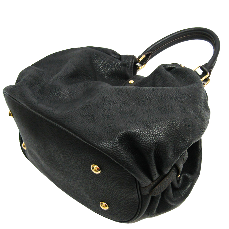 

Louis Vuitton Black Monogram Mahina Leather Neo  Bag