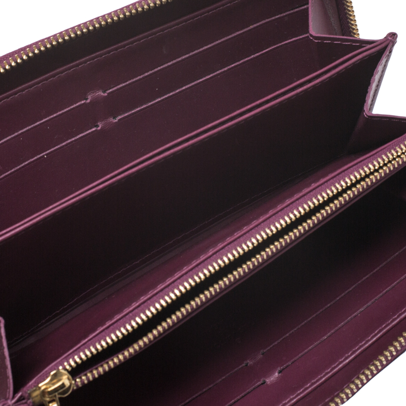 

Louis Vuitton Violette Monogram Vernis Zippy Wallet, Purple