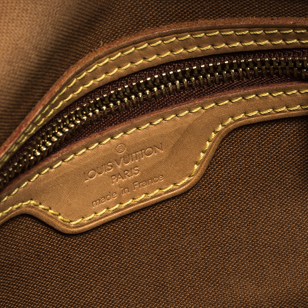 Louis Vuitton Brown Monogram Loop PM Leather Cloth ref.980023 - Joli Closet