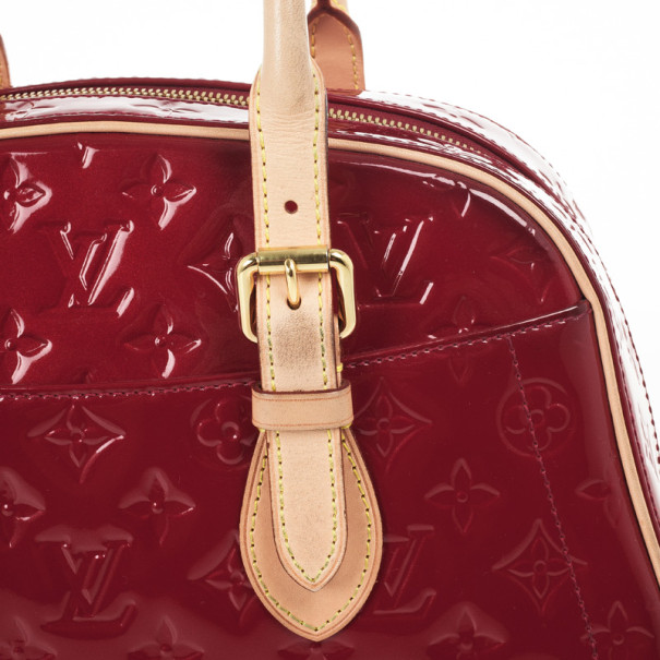 Auth Louis Vuitton Vernis Leather Summit Drive Boston Bag Red