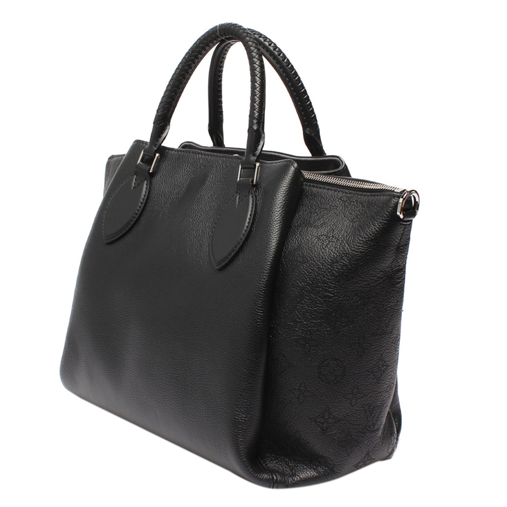 

Louis Vuitton Black Mahina Leather Haumea Bag