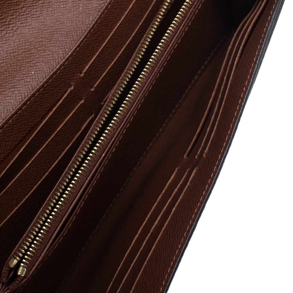 

Louis Vuitton Monogram Canvas Sarah Wallet, Brown