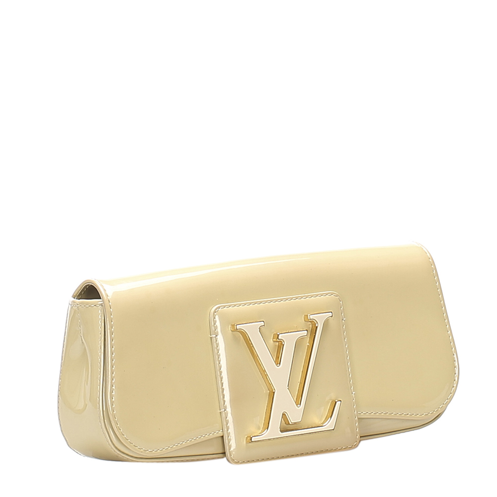 

Louis Vuitton Beige Patent Leather Sobe Clutch Bag