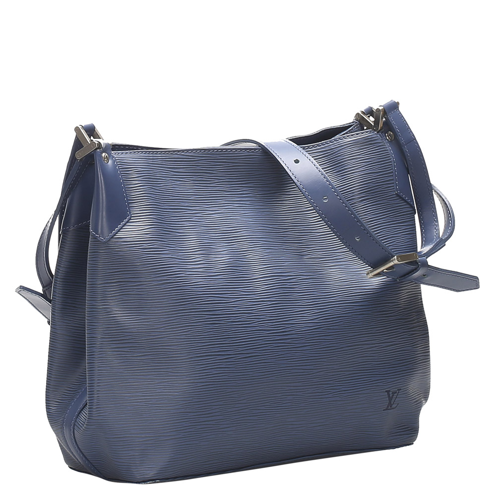 

Louis Vuitton Blue Epi Leather Mandara MM Bag