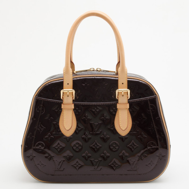 مملوكة مسبقًا Louis Vuitton Monogram Vernis Summit Driver Amarante Bag
