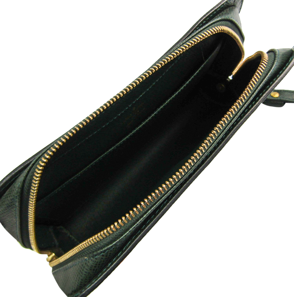 

Louis Vuitton Black Taiga Leather Baikal Clutch Bag