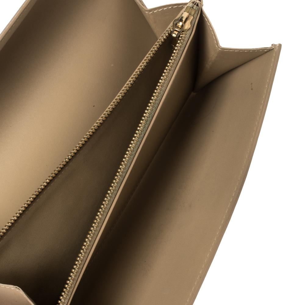 

Louis Vuitton Dark Yellow Monogram Vernis Sarah Wallet