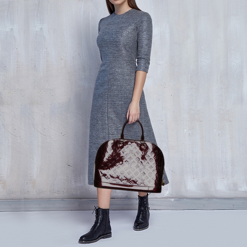 

Louis Vuitton Amarante Monogram Vernis Alma GM Bag, Burgundy