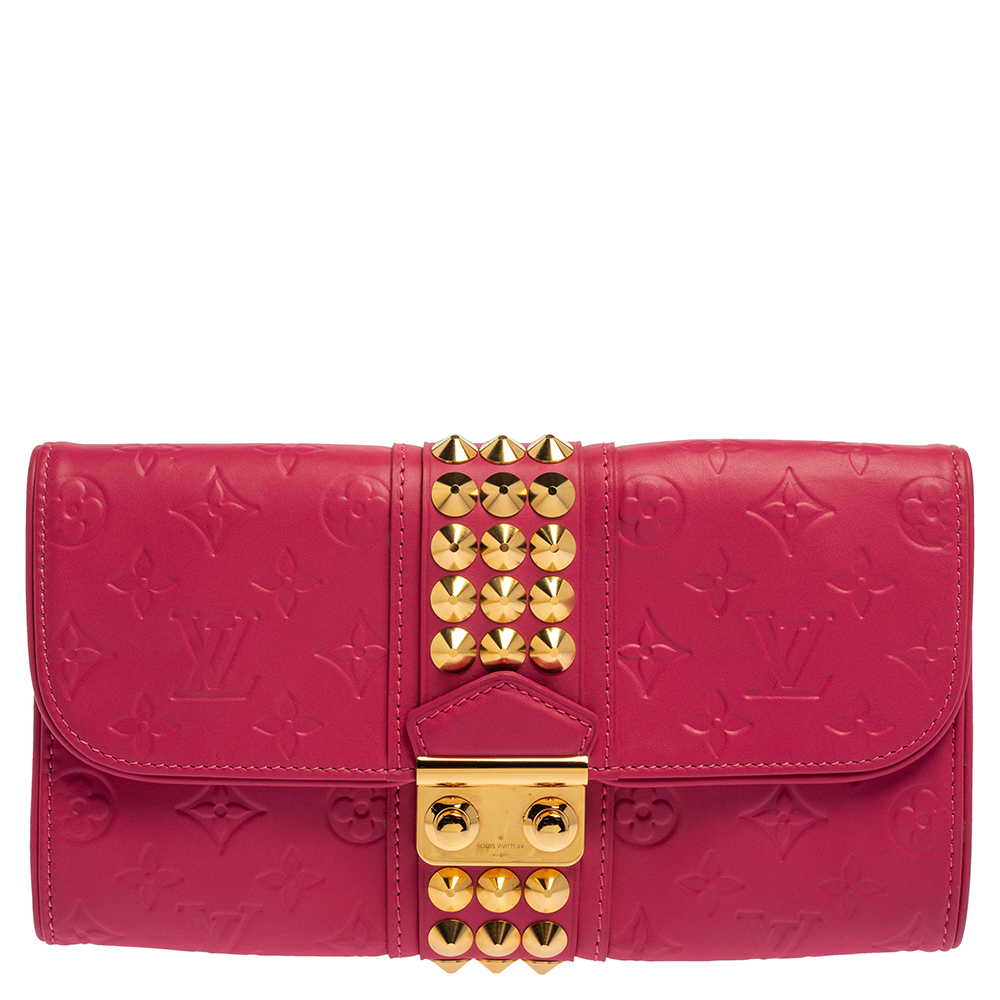 Click to view more detailed imagery on our partner's website Pre-owned Louis Vuitton Pink Monogram Leather Courtney Clutch