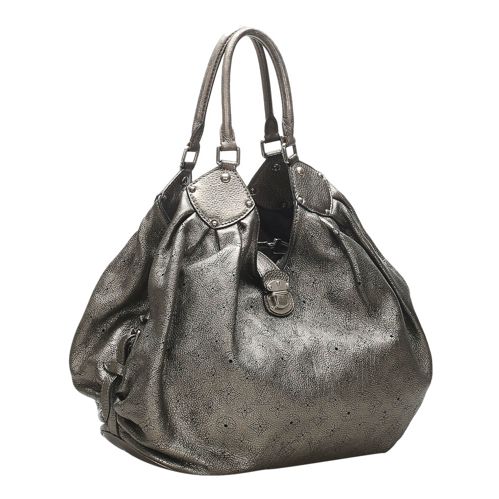 

Louis Vuitton Gold Leather Mahina XL Hobo Bag