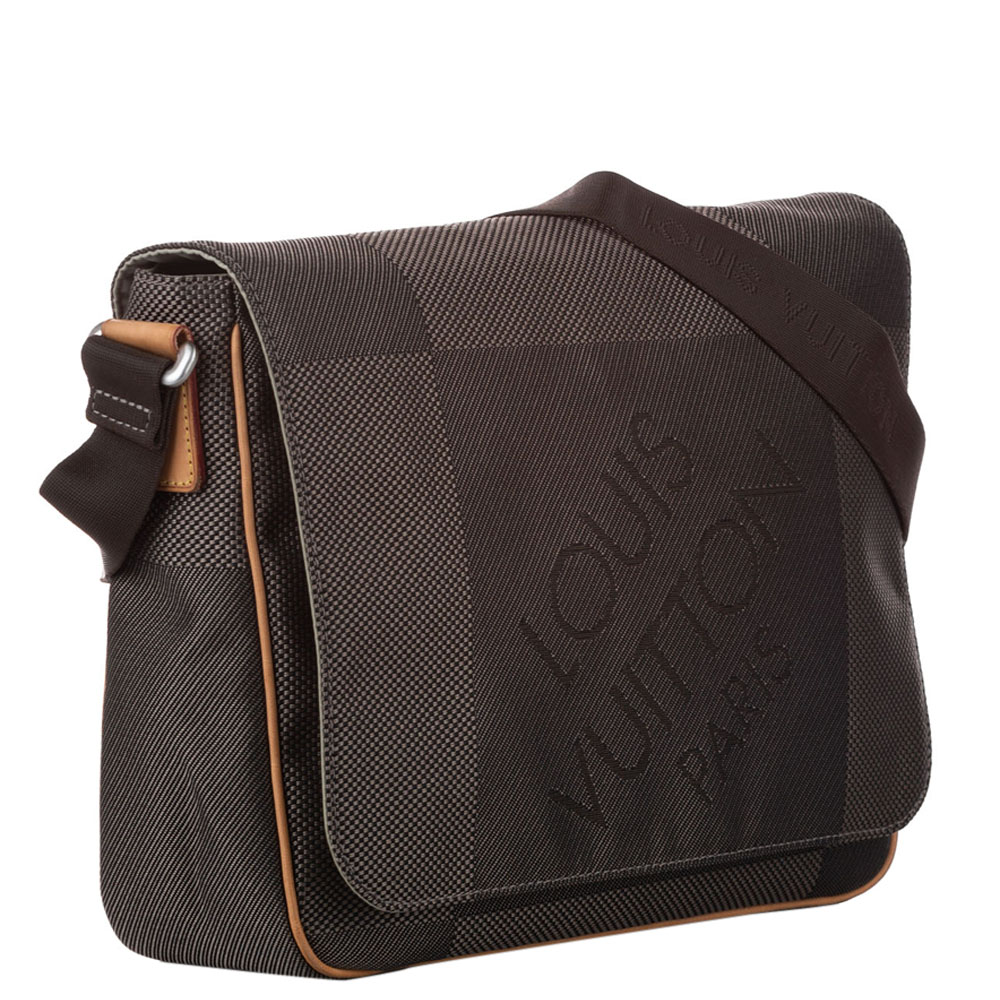 

Louis Vuitton Brown Damier Geant Canvas Terre Messenger Bag