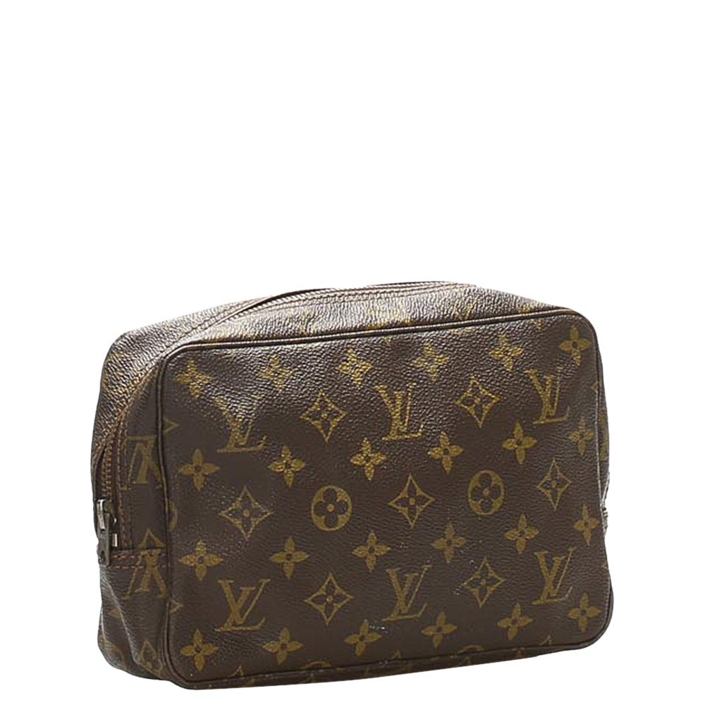 

Louis Vuitton Monogram Canvas Trousse Toilette 23 clutch, Brown