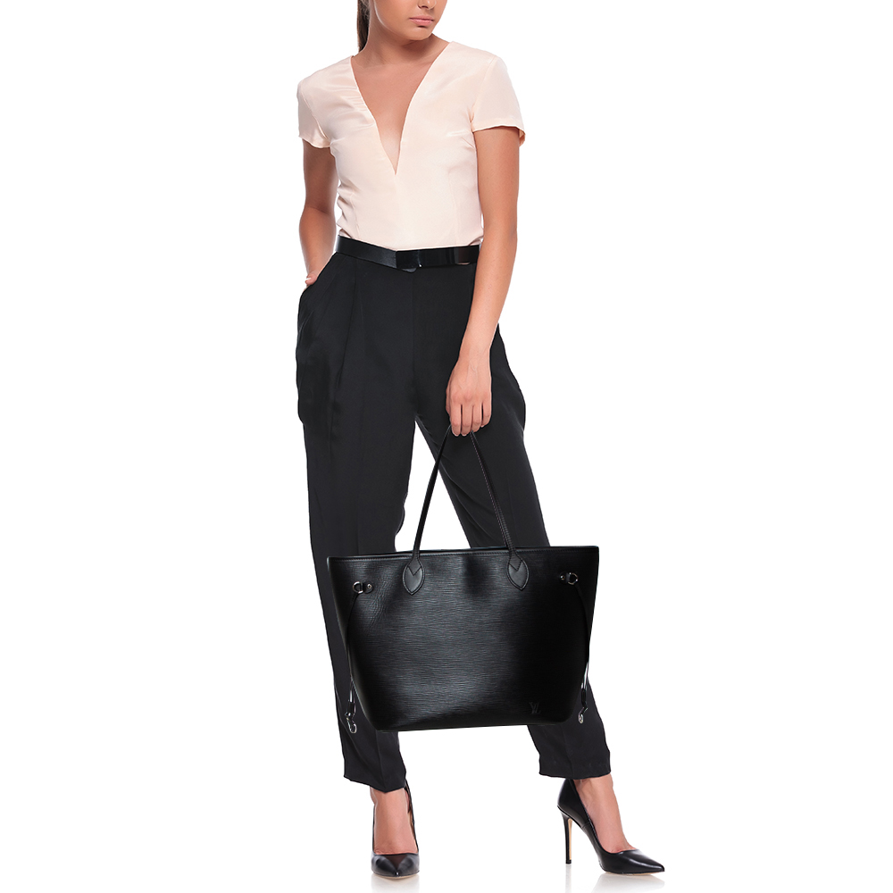 

Louis Vuitton Black Epi Leather Neverfull MM Bag