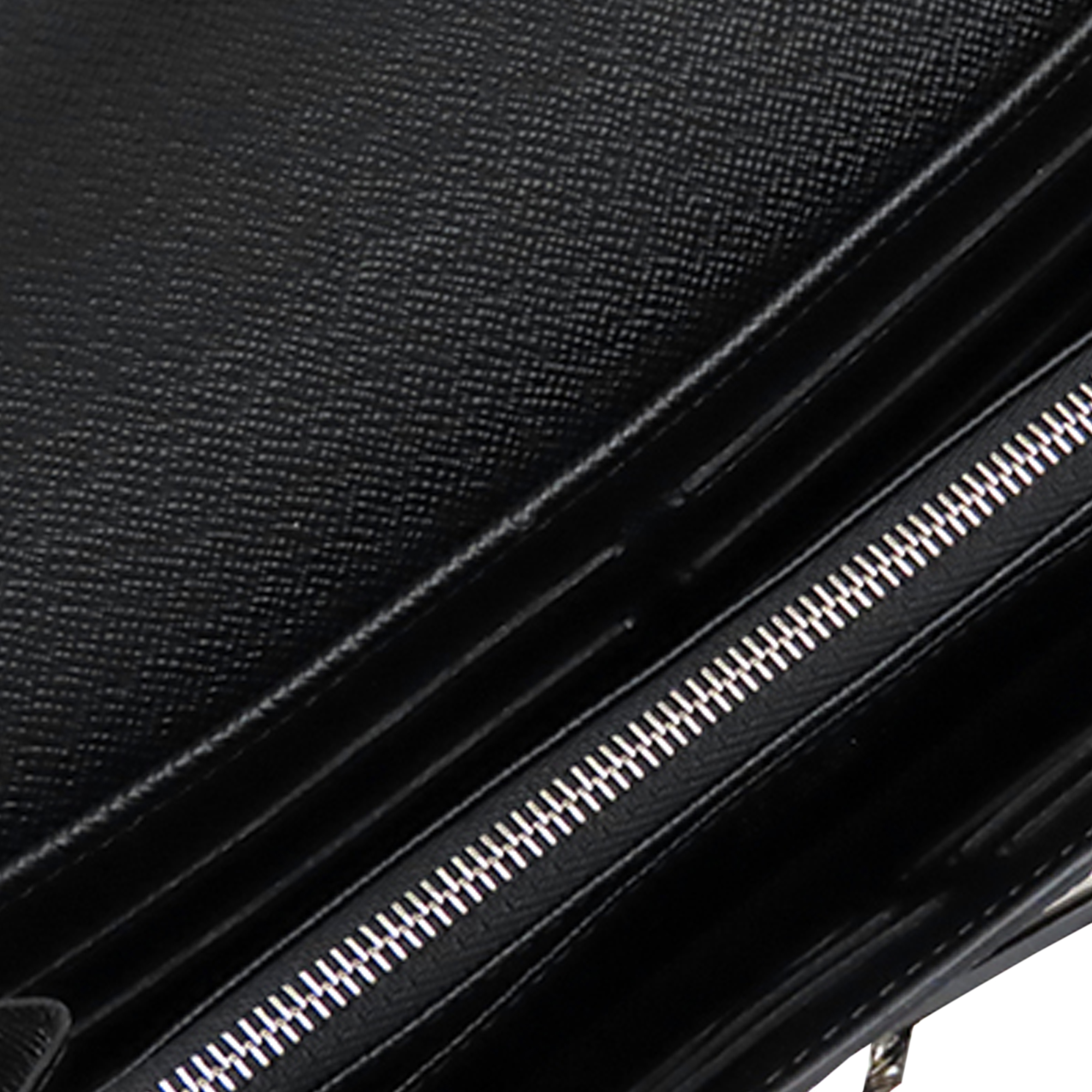 

Louis Vuitton Black Epi Leather Twist Wallet