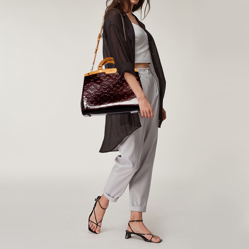 

Louis Vuitton Amarante Monogram Vernis Brea MM Bag, Burgundy