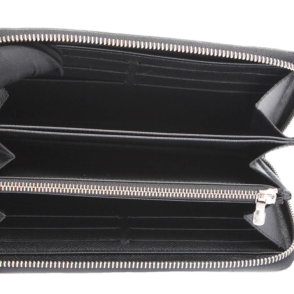 

Louis Vuitton Black Epi Leather Zippy Wallet