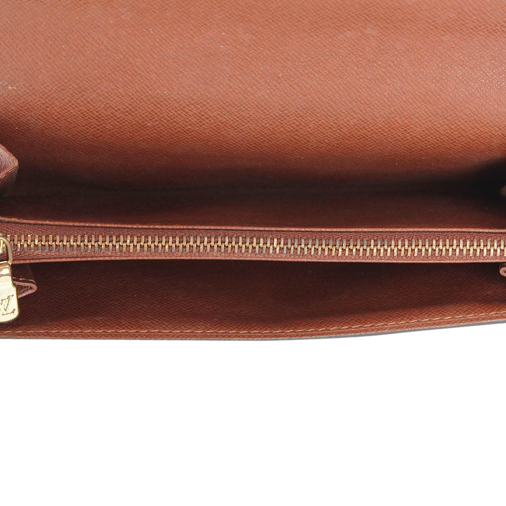 

Louis Vuitton Monogram Canvas Sarah Wallet, Brown