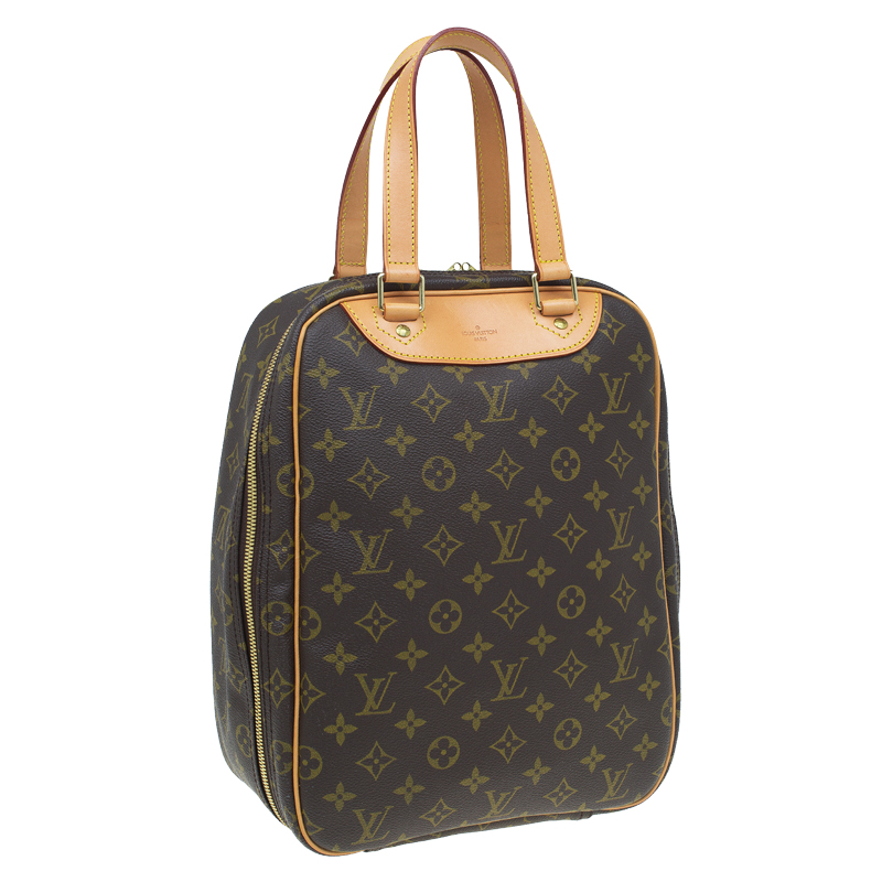 Louis Vuitton Excursion Monogram Sac Travel and Shoe Carrier 870438 Brown  Coated For Sale at 1stDibs