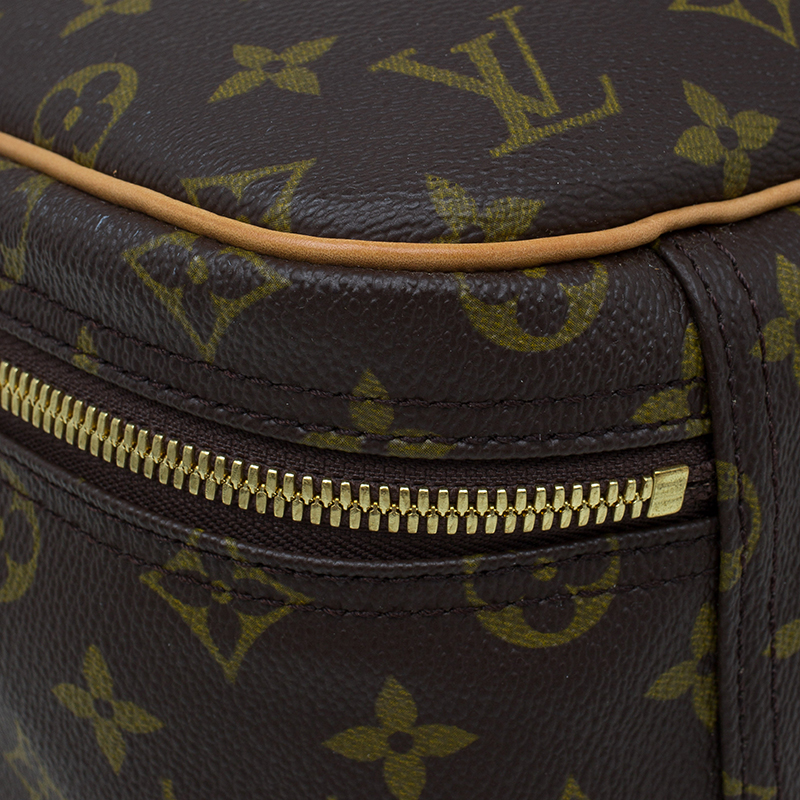 Louis Vuitton Classic Monogram Canvas Excursion Bag. Condition: 3., Lot  #58295