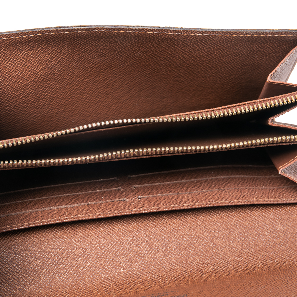 

Louis Vuitton Monogram Canvas Sarah Wallet, Brown
