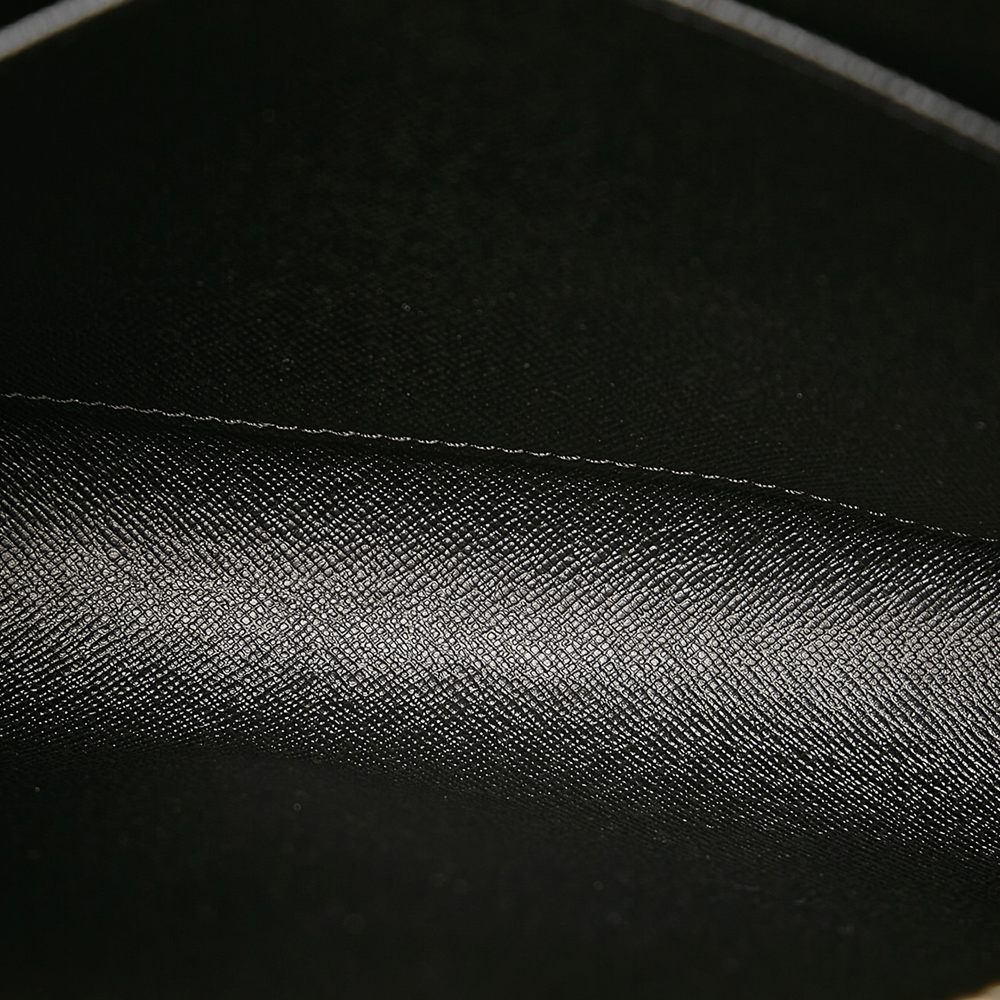 

Louis Vuitton Black Leather Taiga Baikal Clutch Bag