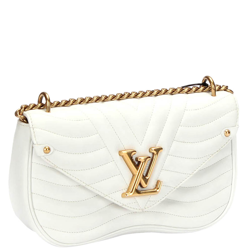 

Louis Vuitton White Leather New Wave Chain MM Bag