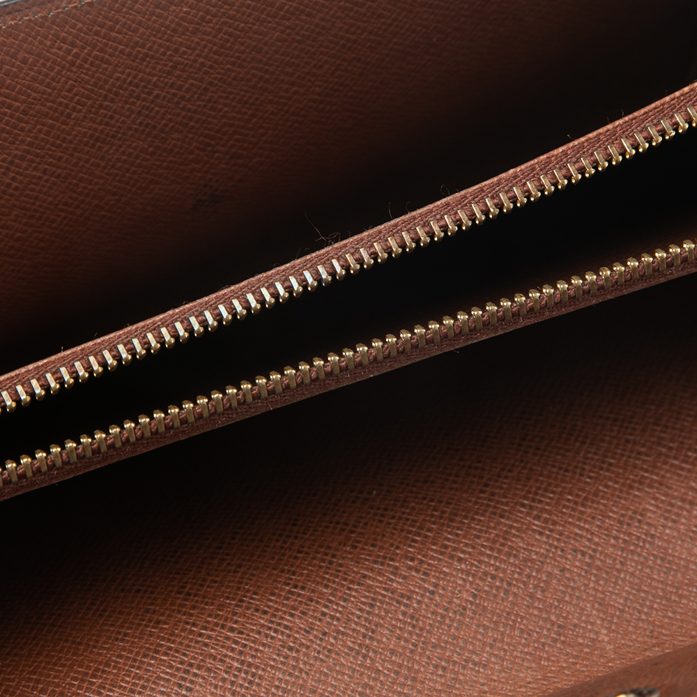 

Louis Vuitton Monogram Canvas Sarah Wallet, Brown