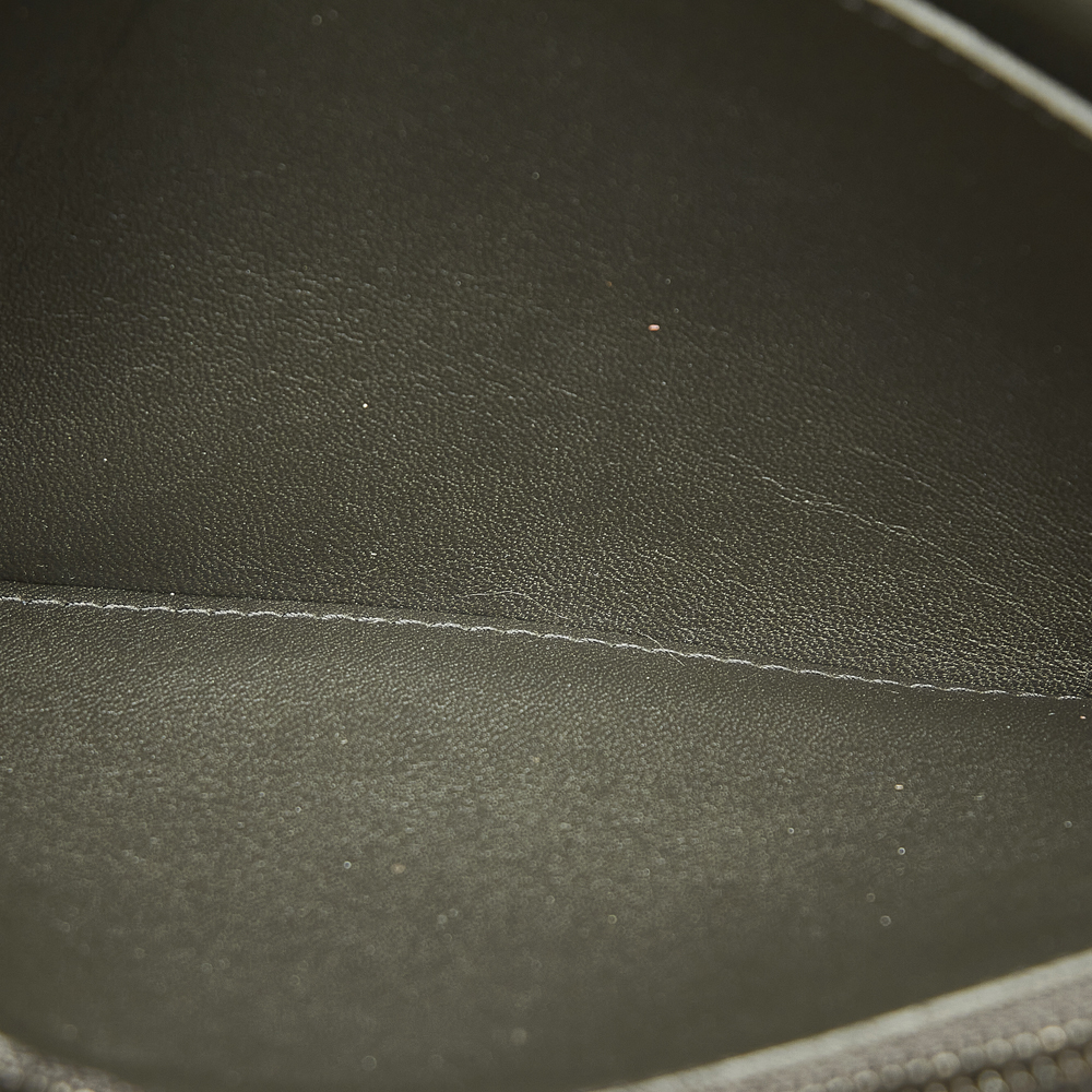 

Louis Vuitton Black Taiga Leather Brazza Wallet
