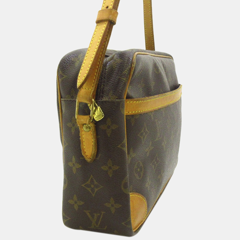 

Louis Vuitton Brown Monogram Trocadero 30