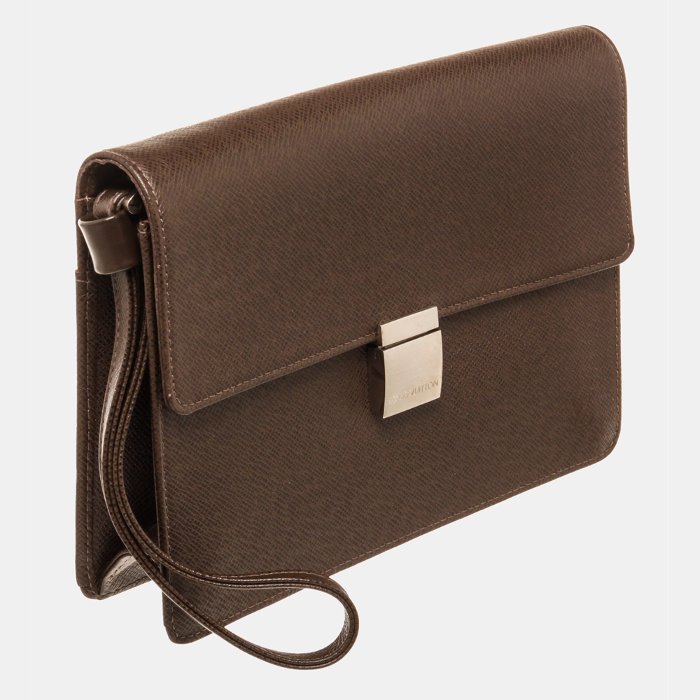 

Louis Vuitton Brown Taiga Leather Selenga Clutch Bag