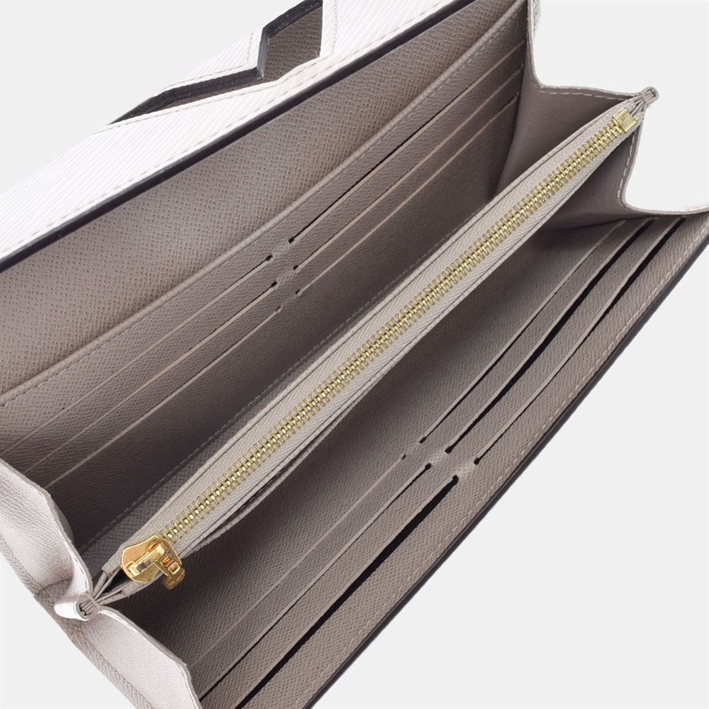 

Louis Vuitton Beige Leather Twist Wallet