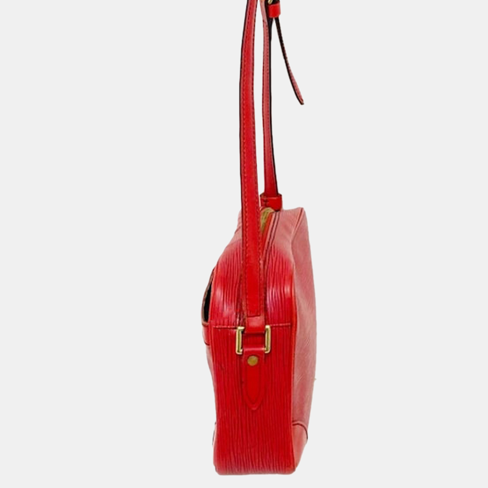 

Louis Vuitton Red Epi Trocadero 24