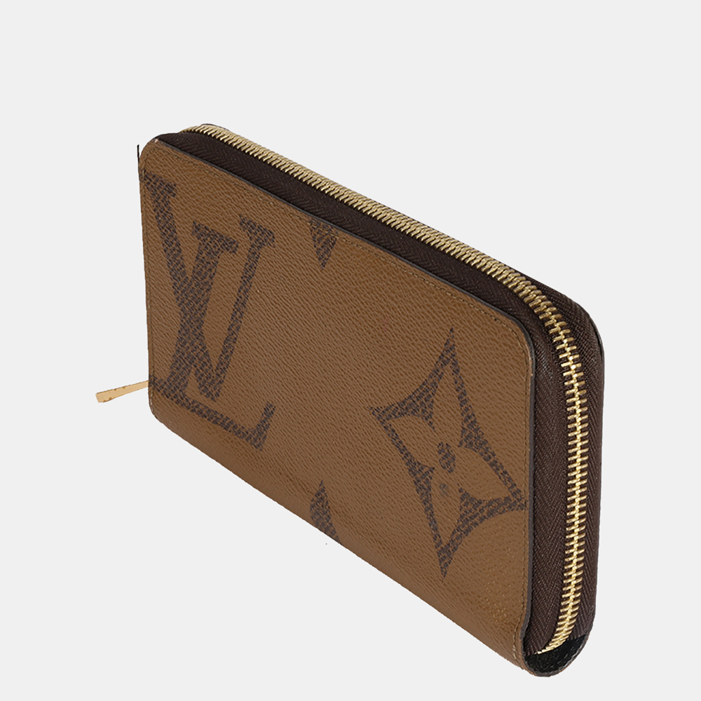 

Louis Vuitton Monogram Giant Canvas Zippy Wallet, Brown