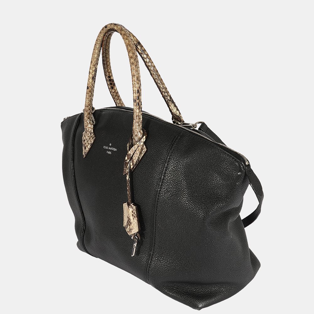 

Louis Vuitton Black Veau Cashmere Soft Lockit MM Bag