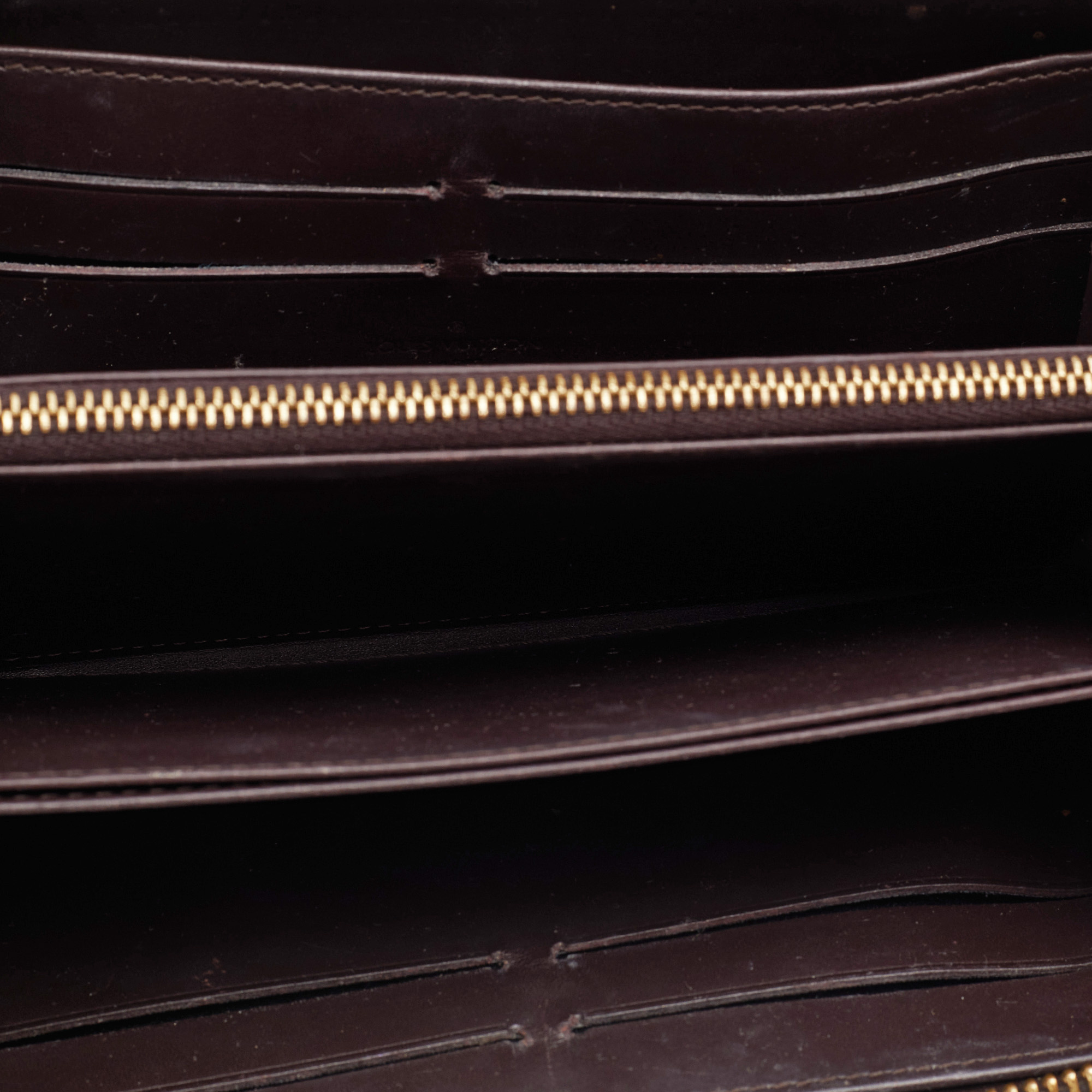 

Louis Vuitton Amarante Monogram Vernis Zippy Wallet, Burgundy