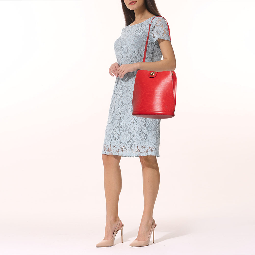 

Louis Vuitton Red Epi Leather Cluny Bag