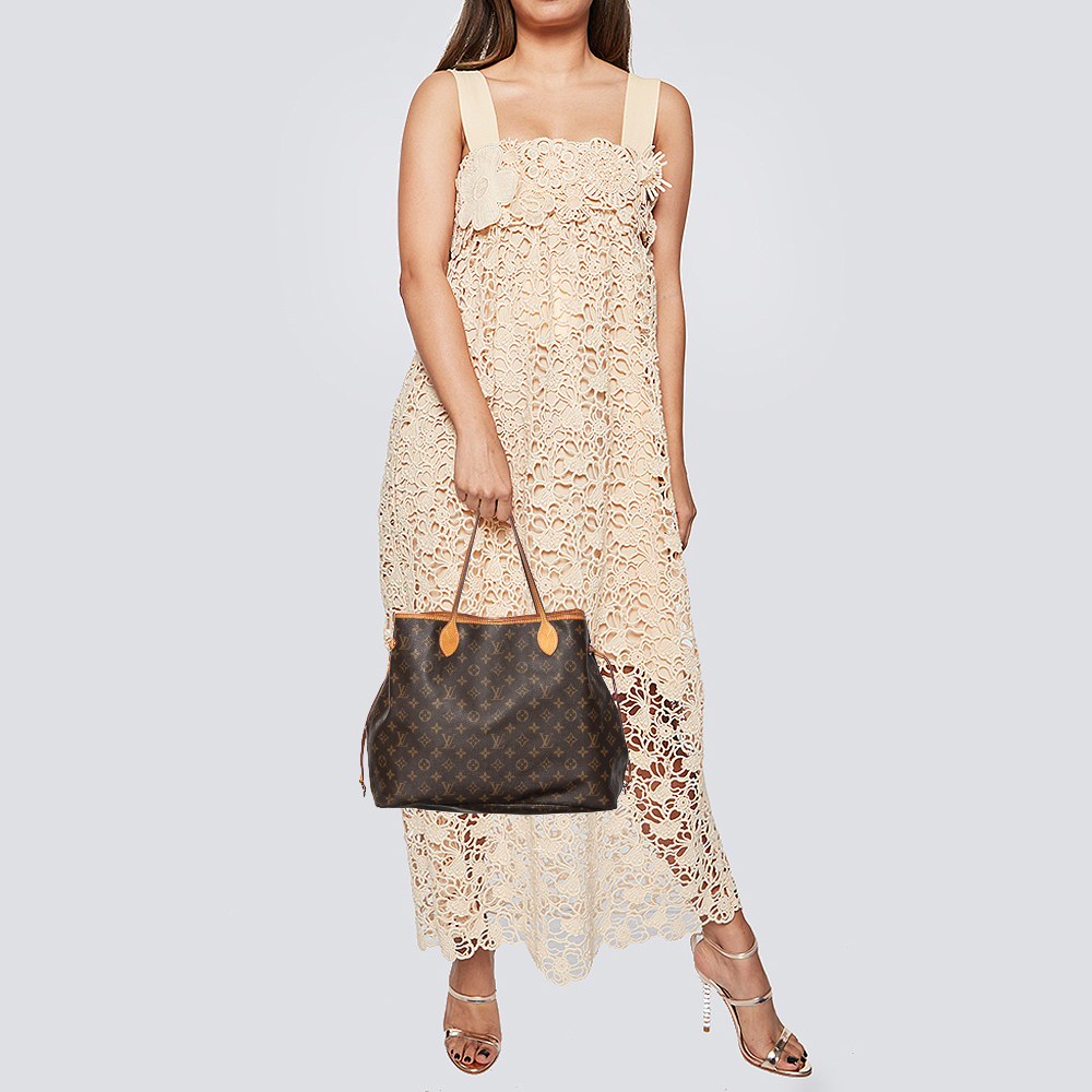 

Louis Vuitton Monogram Canvas Neverfull GM Bag, Brown
