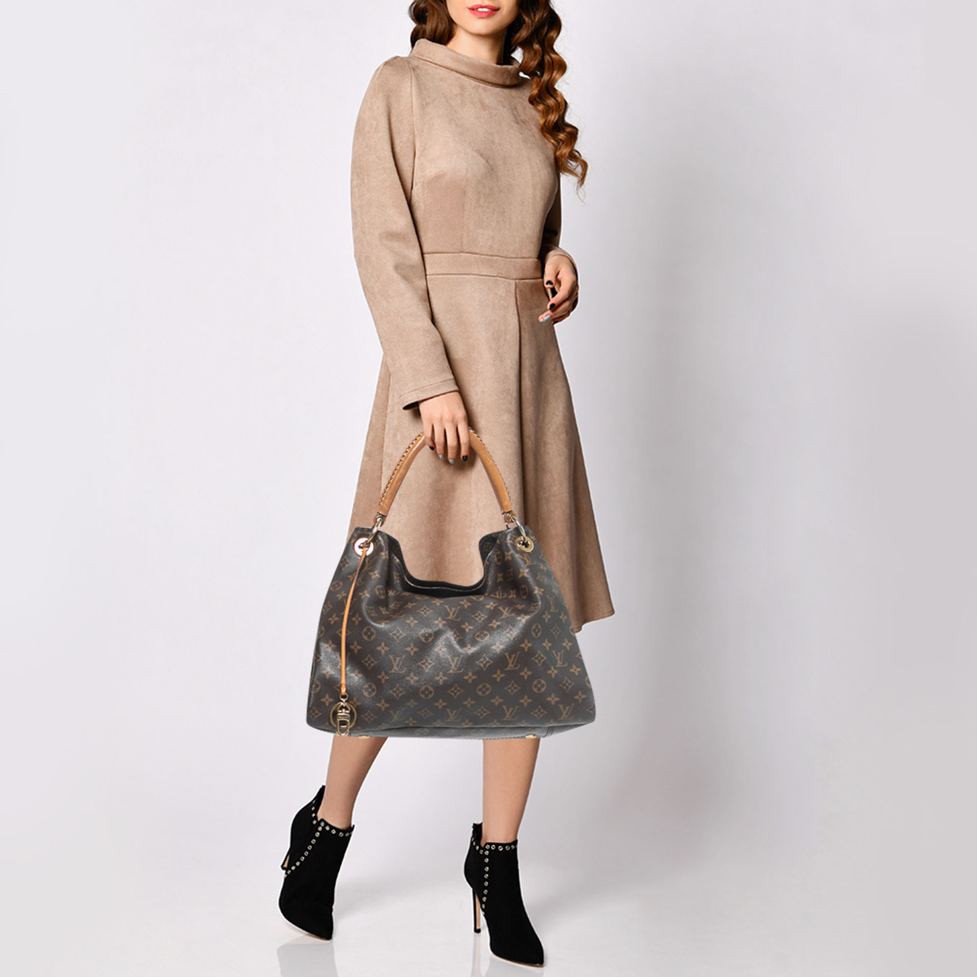 

Louis Vuitton Monogram Canvas Artsy MM Bag, Brown
