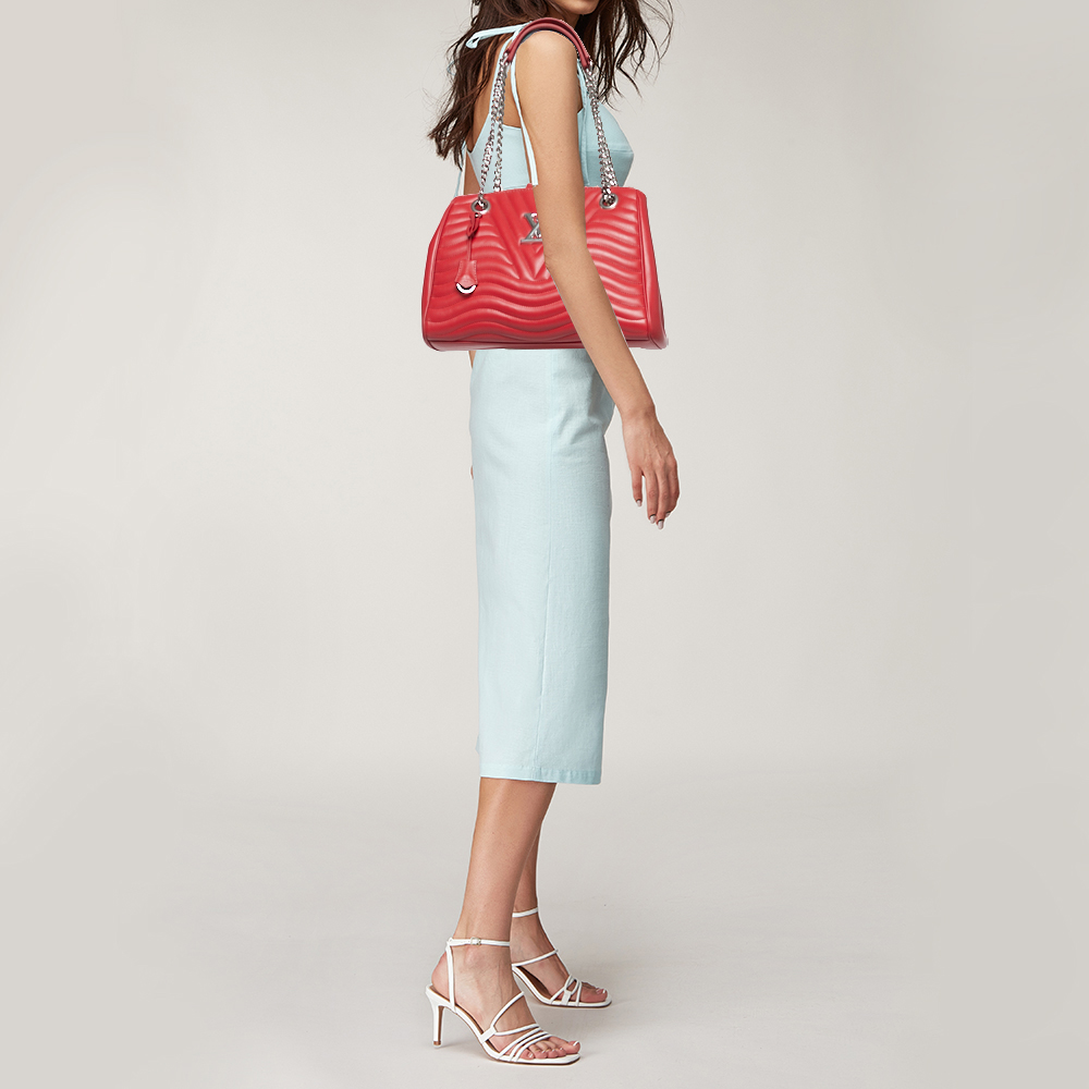 

Louis Vuitton Red Leather New Wave Chain Tote