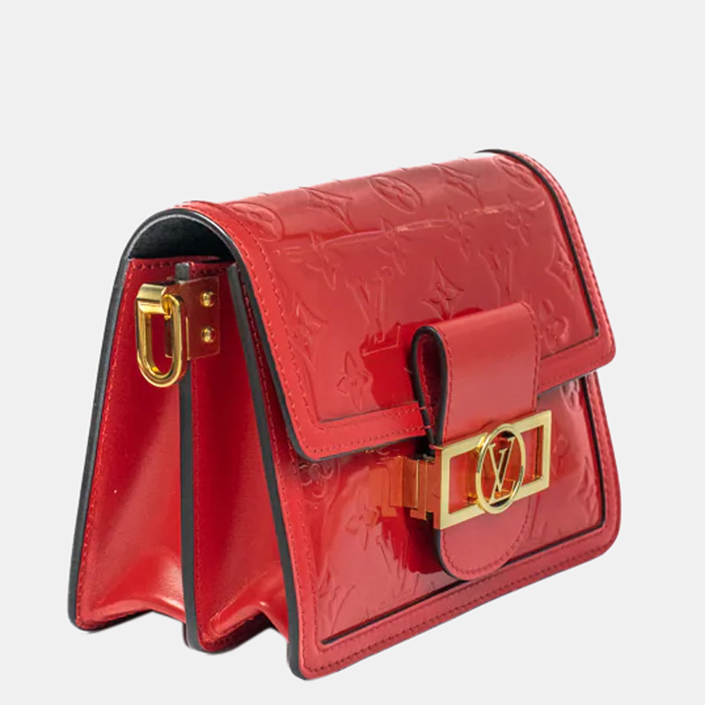 

LOUIS VUITTON Dauphine Verni Shoulder bag in Red Patent leather