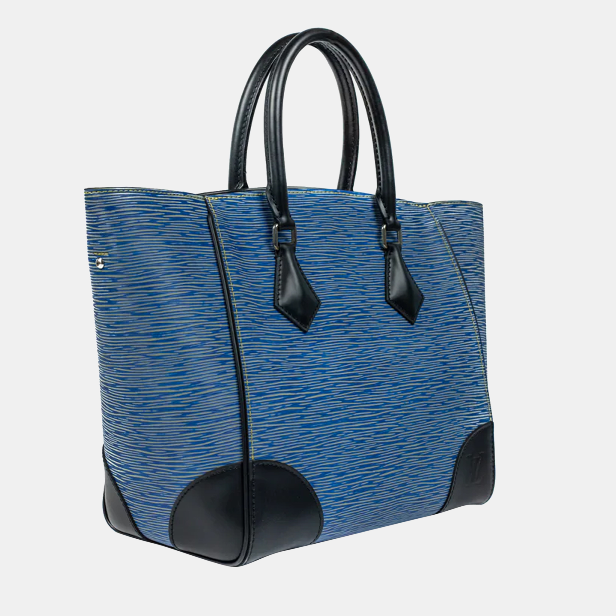 

Louis Vuitton Phenix Shoulder bag in Blue Epi Leather