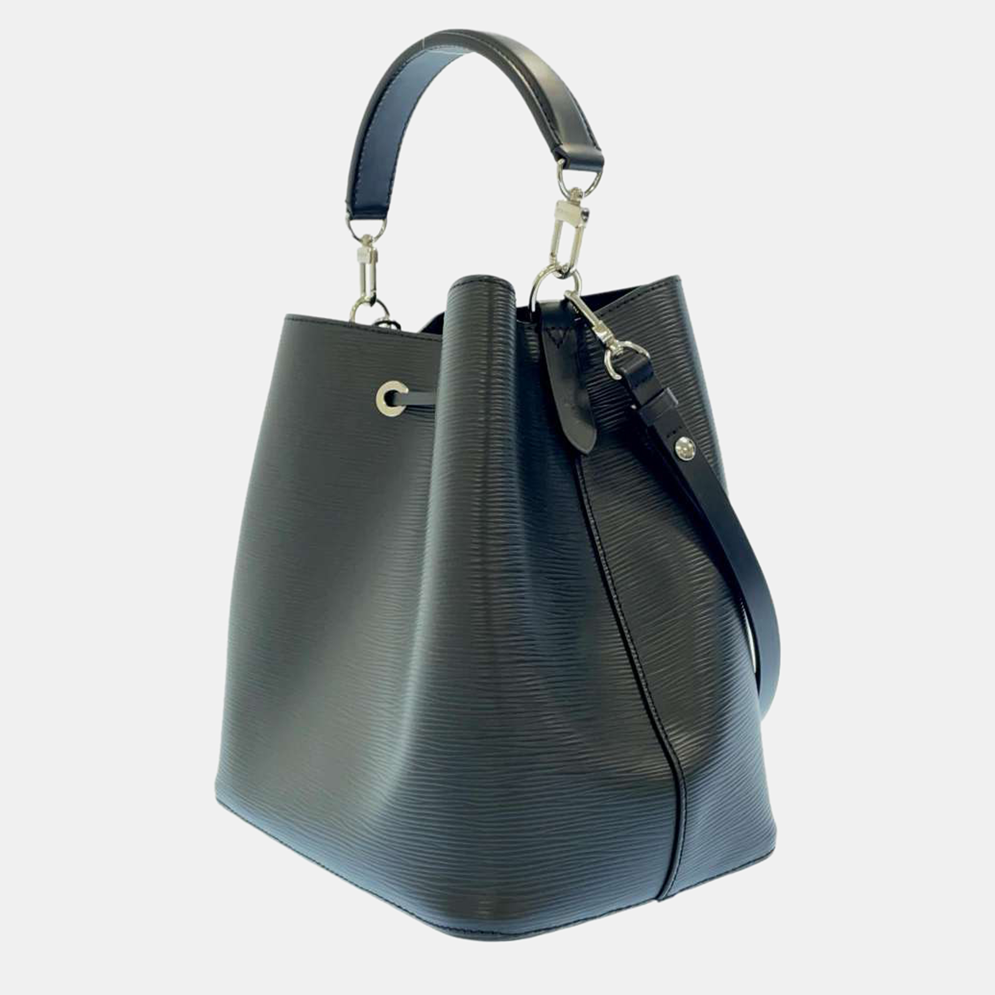 

Louis Vuitton Black Epi Leather Neonoe Bucket Bag