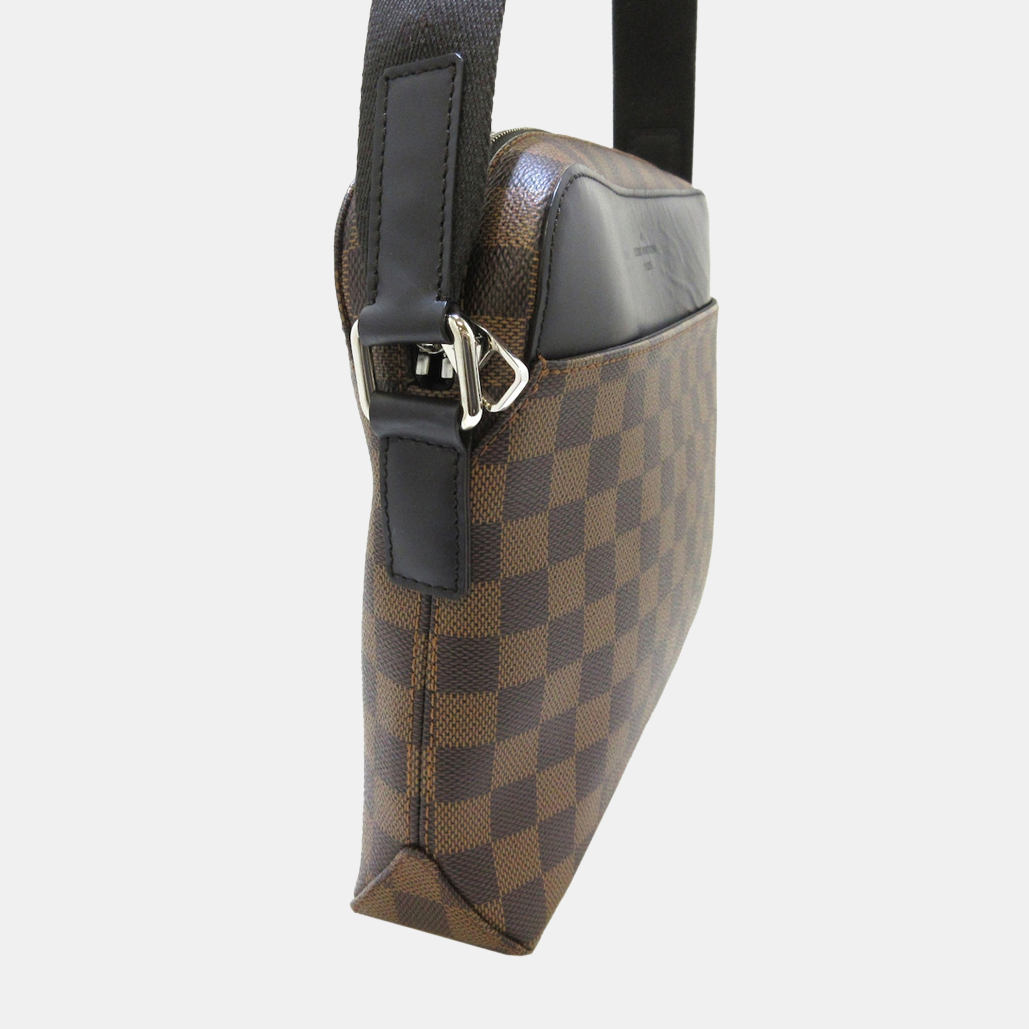 

Louis Vuitton Brown Damier Ebene Jake Messenger PM