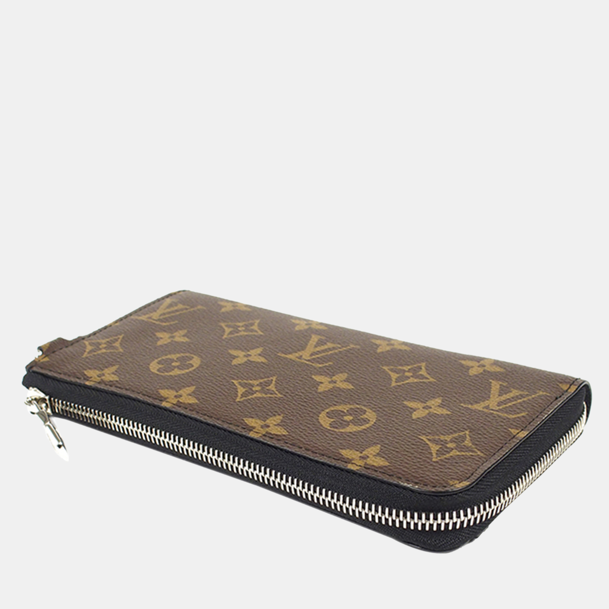 

Louis Vuitton Brown Monogram Zippy Dragonne