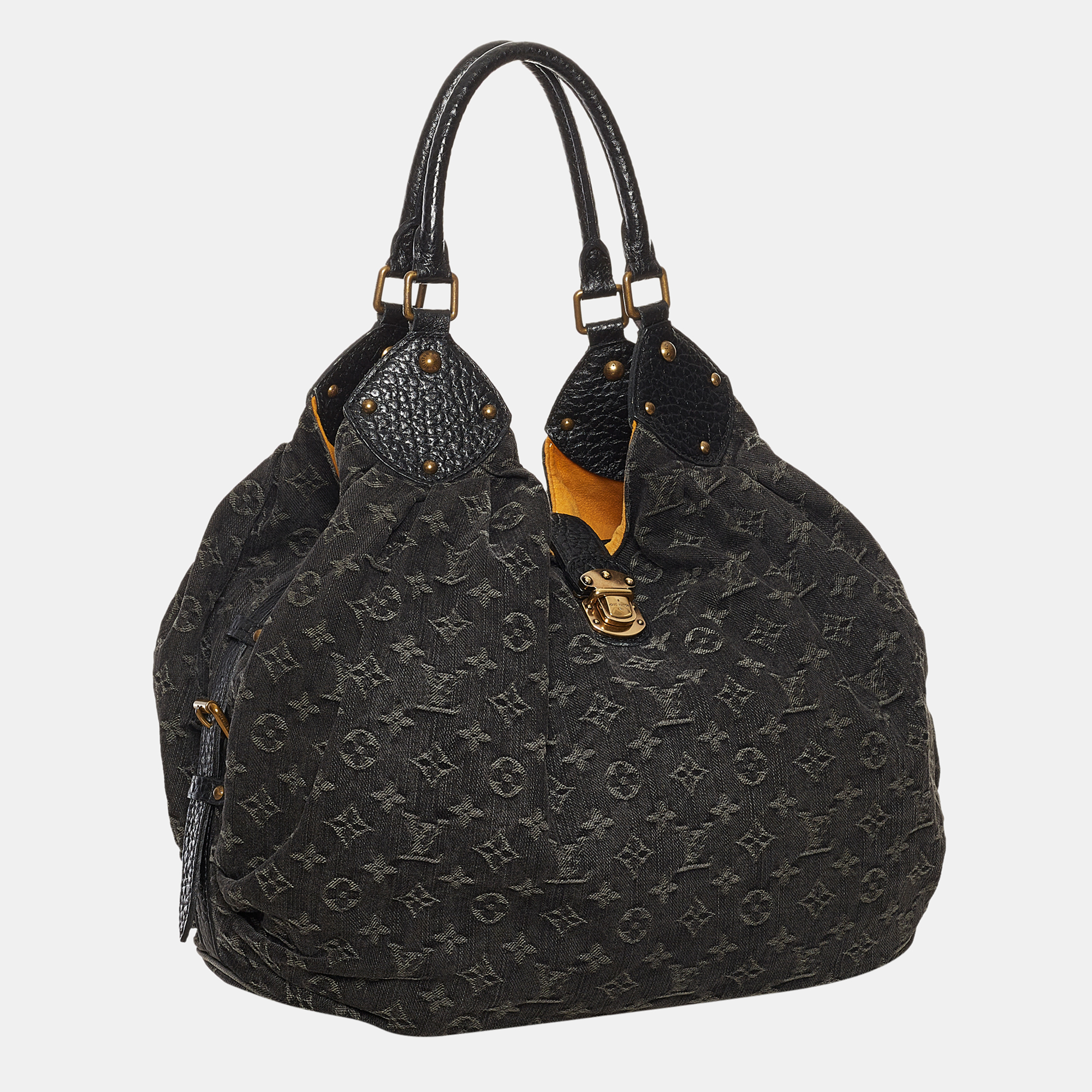 

Louis Vuitton Black Monogram Mahina