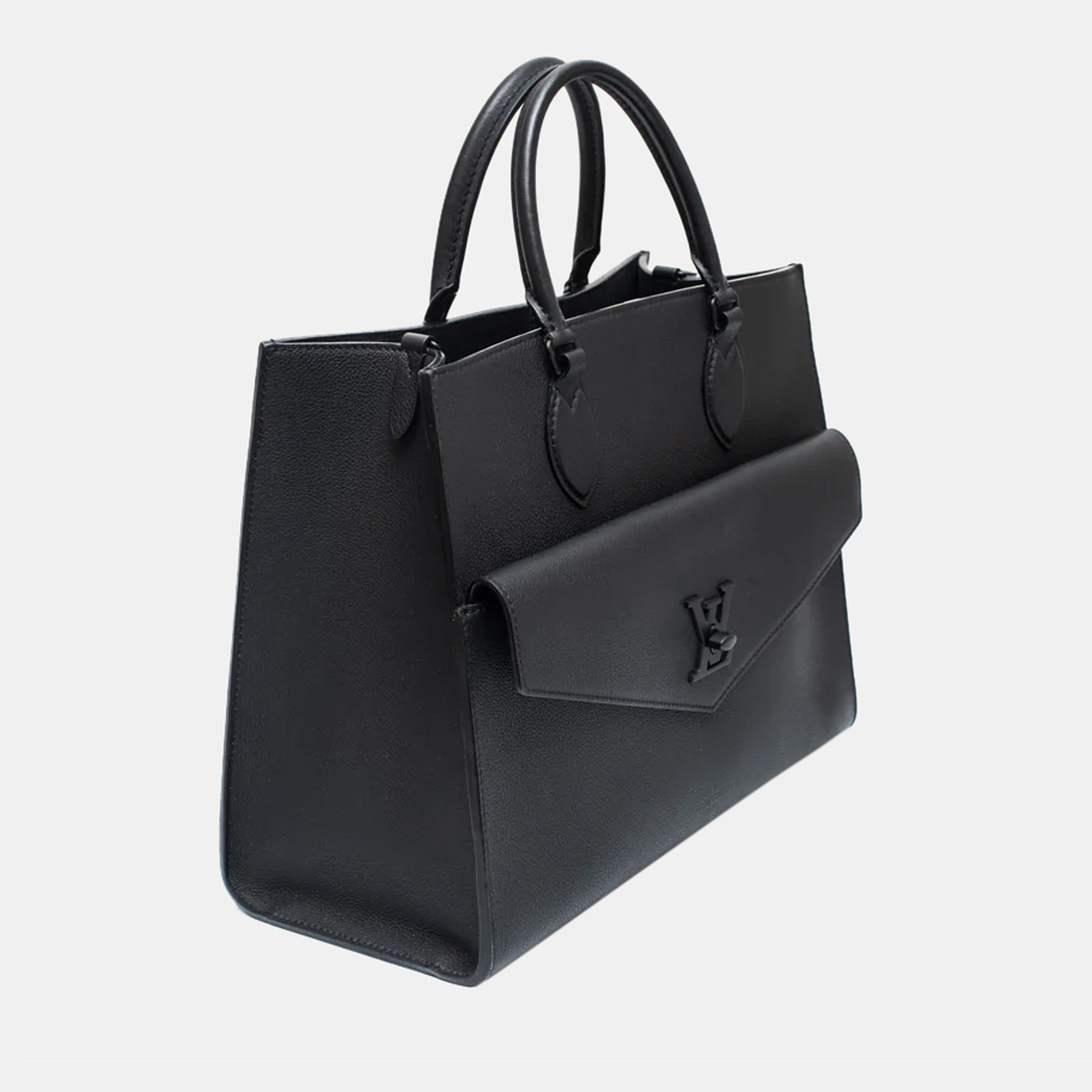

Louis Vuitton Black Leather Lockme Top Handle Bag