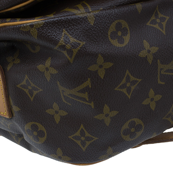 Louis Vuitton Monogram Saumur 43 Brown Cloth ref.752755 - Joli Closet