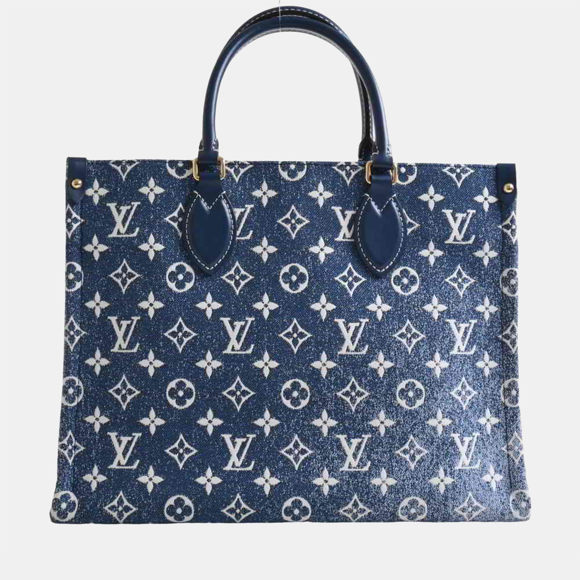 

Louis Vuitton Blue Monogram Denim OnTheGo MM Tote Bag