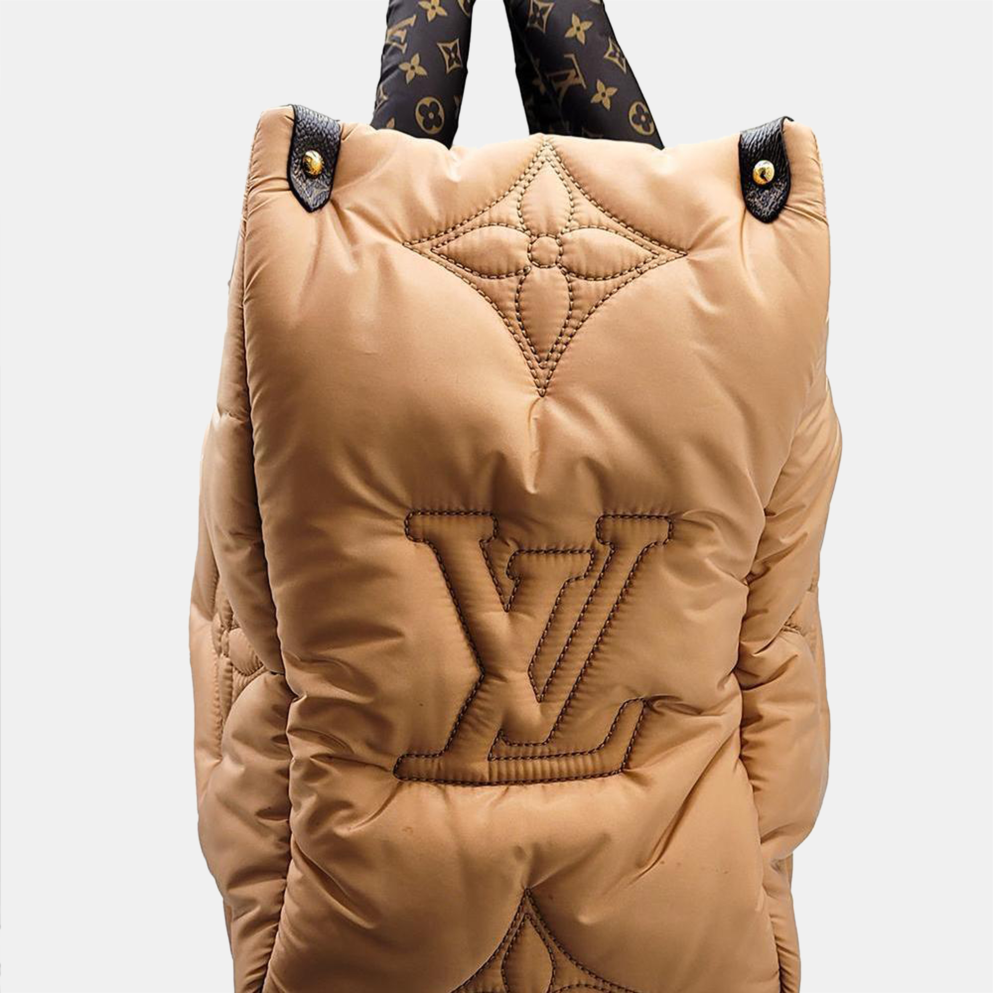 

Louis Vuitton Beige Nylon Monogram Giant Onthego GM Tote Bag